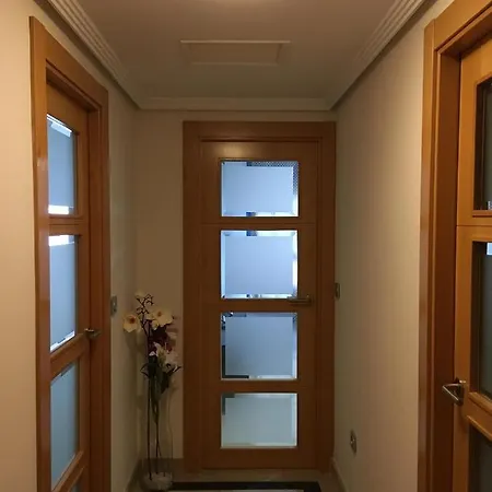 Piso Frente Al Mar Primera Linea De Playa En Con Parking Gratuito Apartamento Málaga