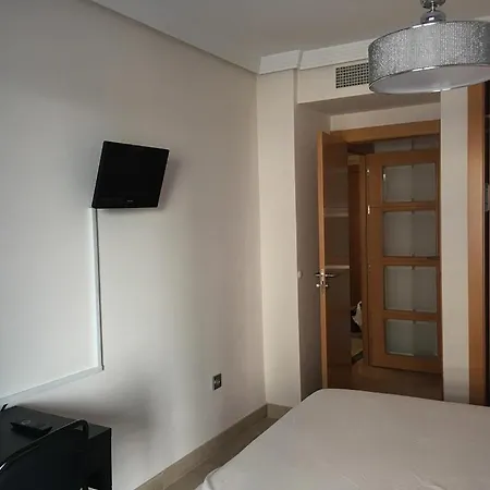 Piso Frente Al Mar Primera Linea De Playa En Con Parking Gratuito Apartamento